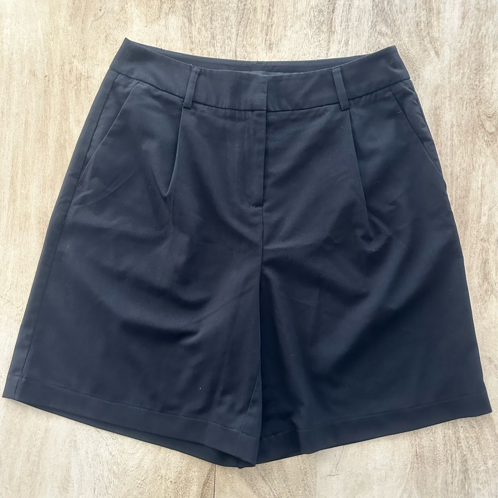 Vero Moda Black Tailored Shorts | Size 6 | High Rise